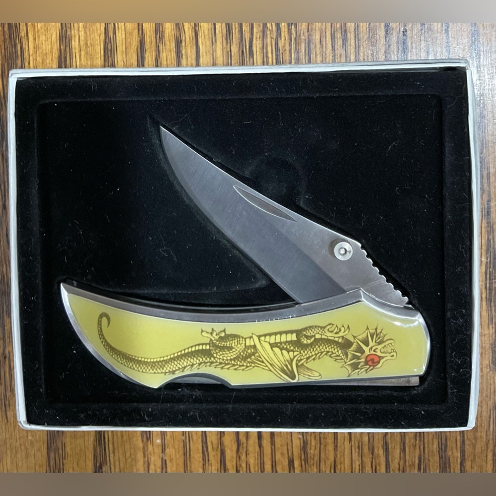 Collectible dragon knife